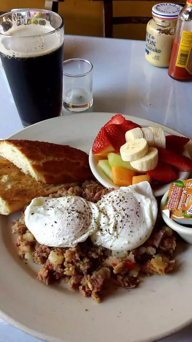 Curbside Cafe
