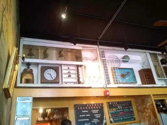 Curbside Cafe