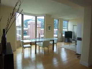 Arevik Makasdjian -Zephyr Real Estate