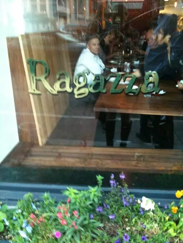 Ragazza