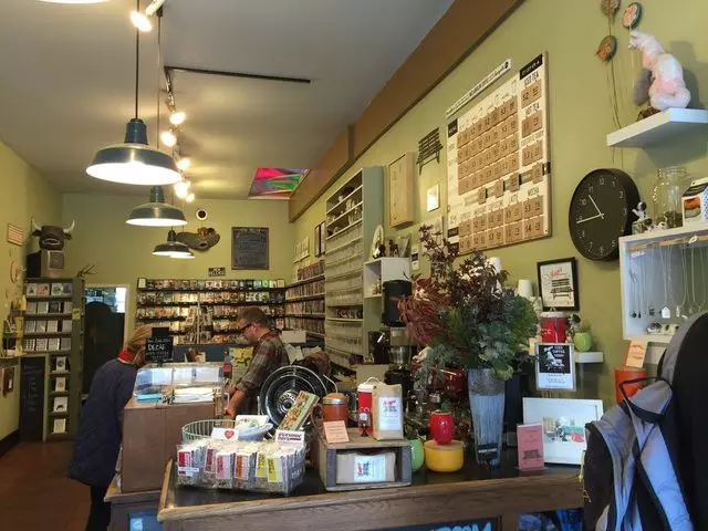 Faye’s Video & Espresso Bar
