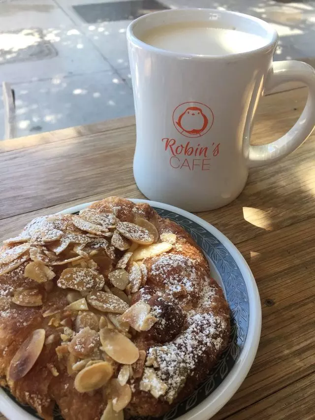 Robin’s Cafe