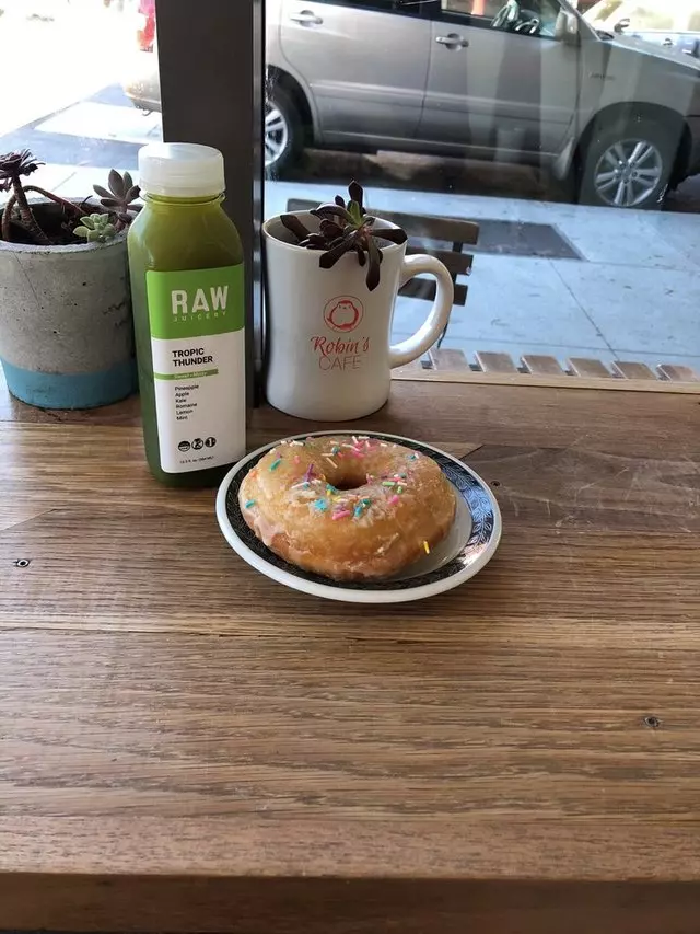 Robin’s Cafe