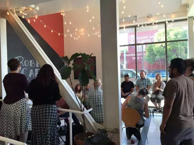 Robin’s Cafe