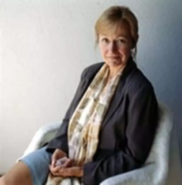 Roslyn Whitney, MS