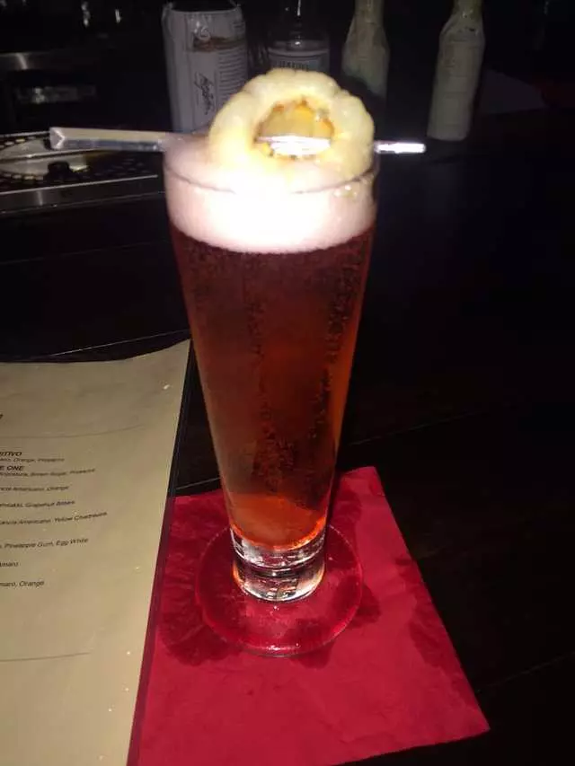 Bar 821