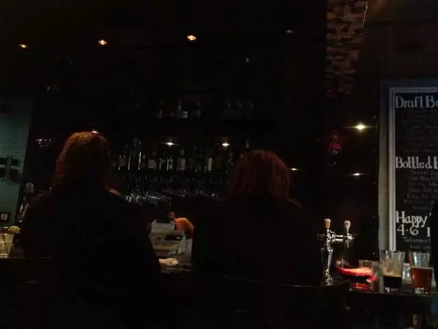 Bar 821