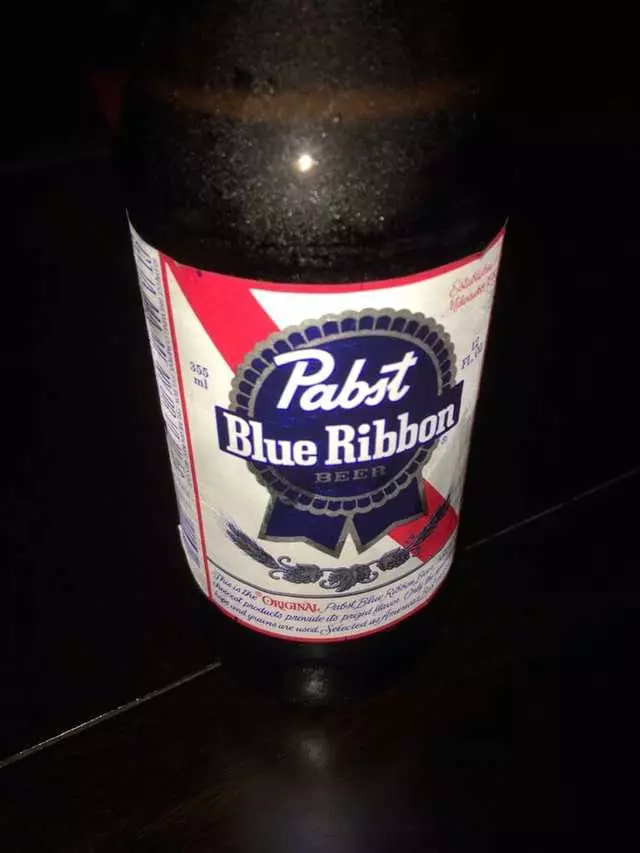 Bar 821