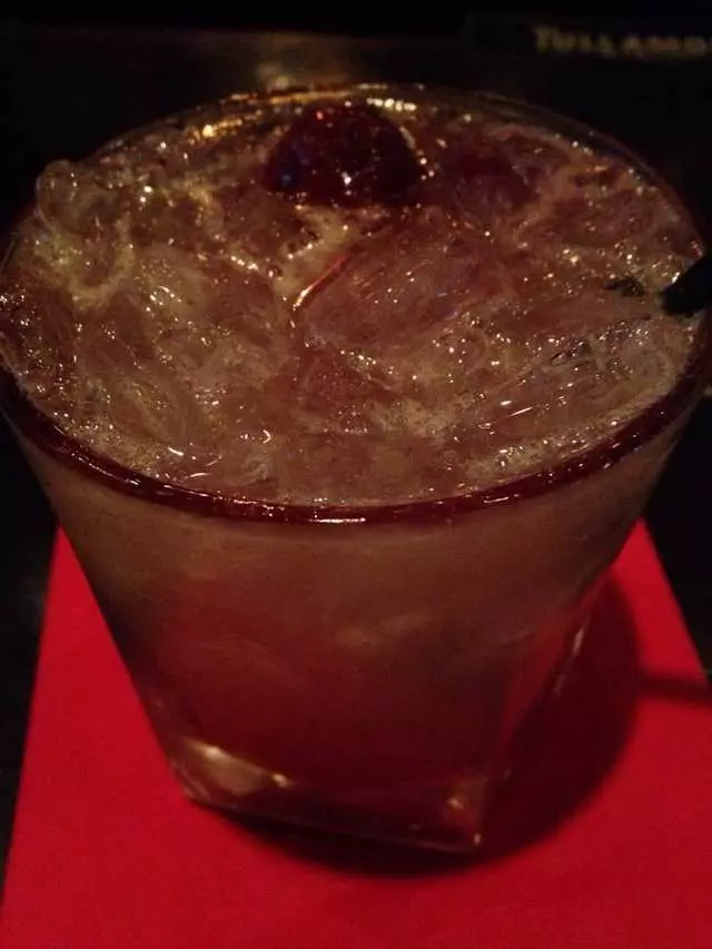 Bar 821