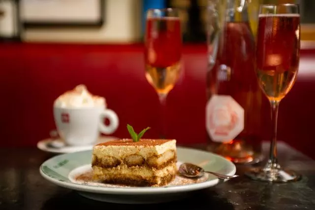 Cafe Zoetrope