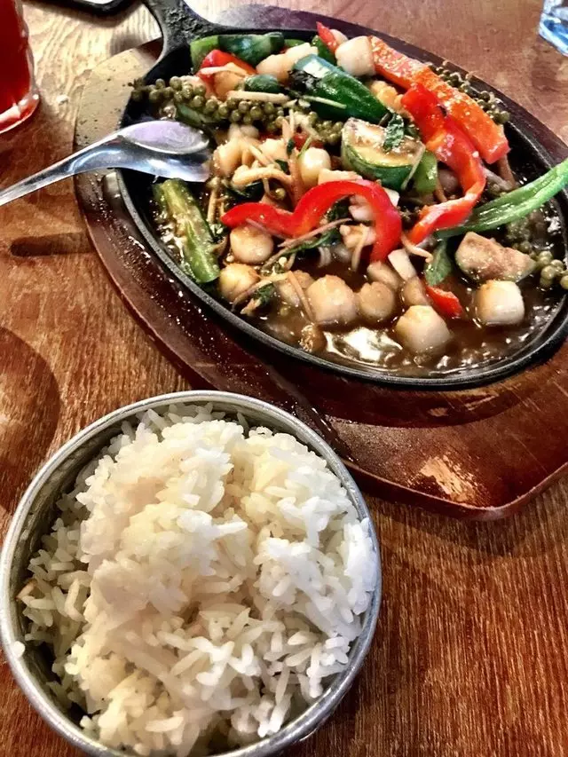 Saap Ver Authentic Thai Cuisine