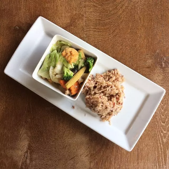 Saap Ver Authentic Thai Cuisine