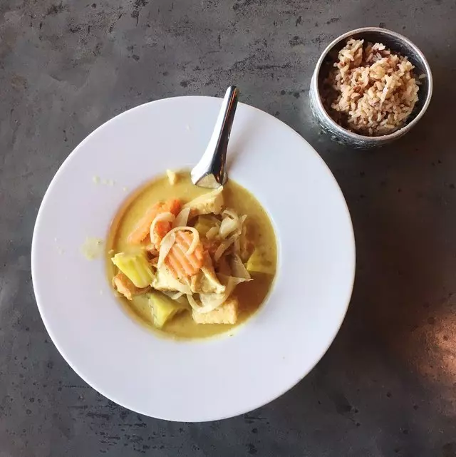 Saap Ver Authentic Thai Cuisine