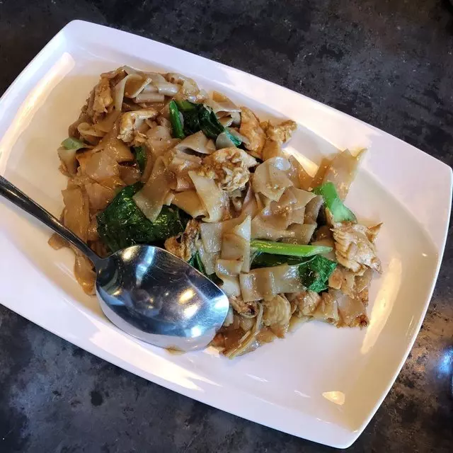 Saap Ver Authentic Thai Cuisine
