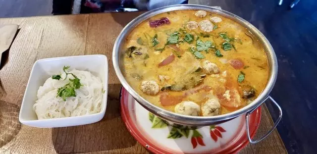 Saap Ver Authentic Thai Cuisine