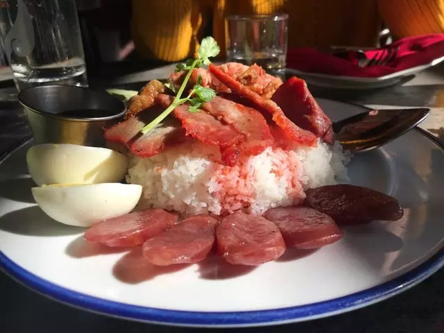 Saap Ver Authentic Thai Cuisine