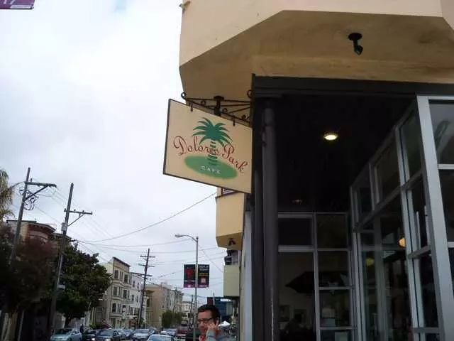 Dolores Park Cafe