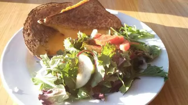 Dolores Park Cafe