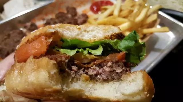 Super Duper Burgers