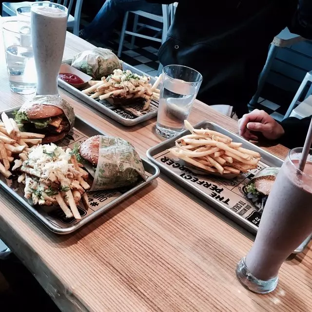 Super Duper Burgers