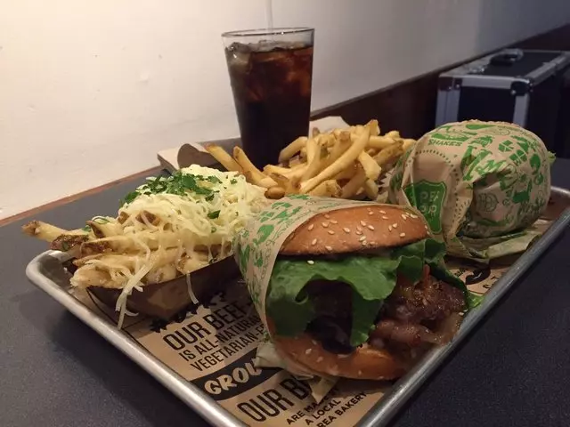 Super Duper Burgers