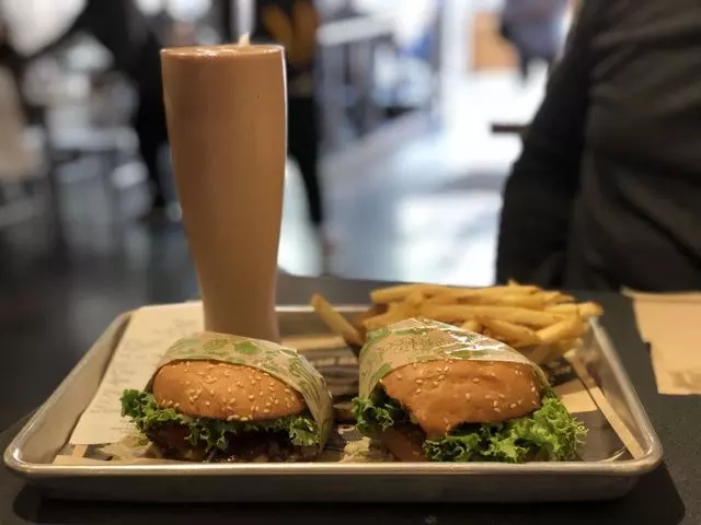 Super Duper Burgers