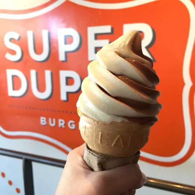 Super Duper Burgers
