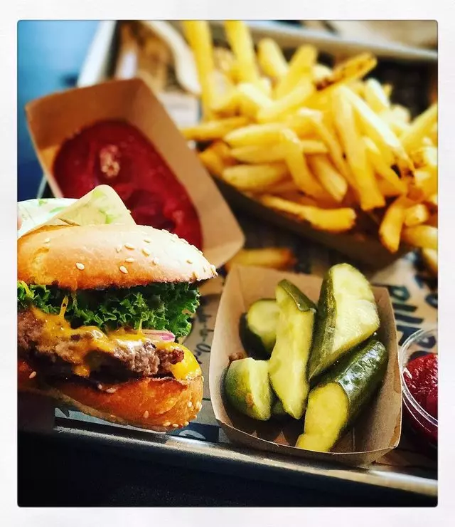 Super Duper Burgers