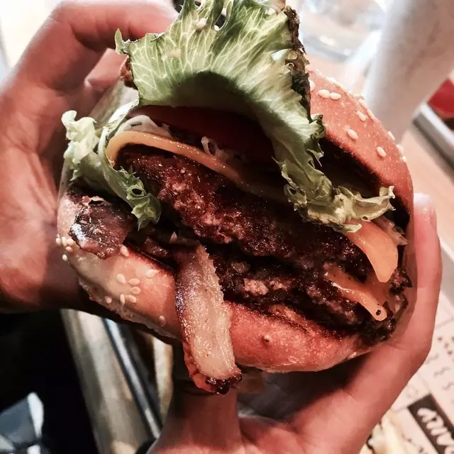 Super Duper Burgers