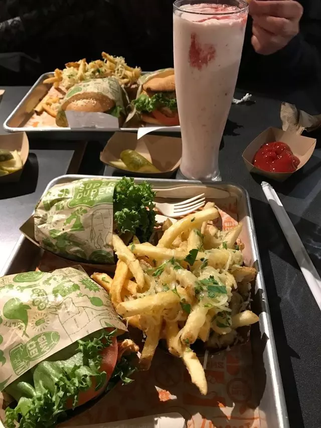 Super Duper Burgers