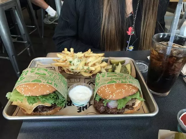 Super Duper Burgers
