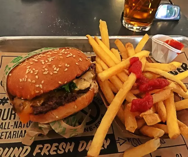 Super Duper Burgers
