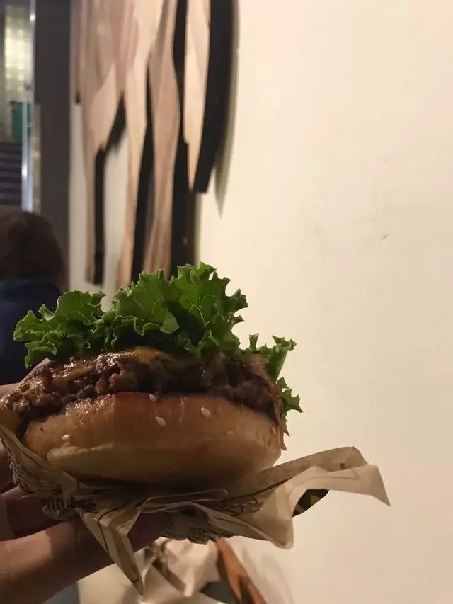 Super Duper Burgers