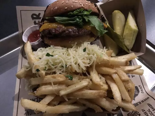 Super Duper Burgers