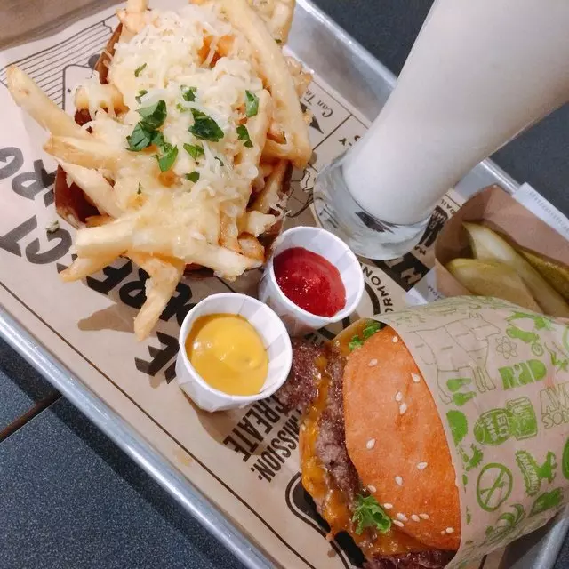 Super Duper Burgers