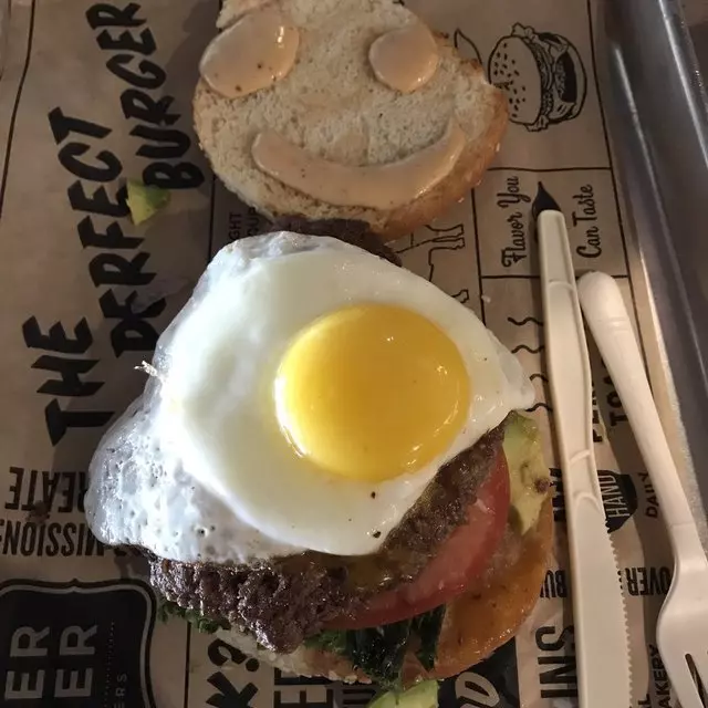 Super Duper Burgers