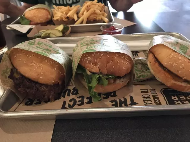 Super Duper Burgers