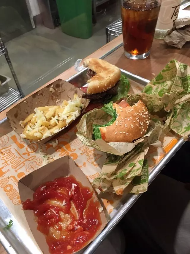 Super Duper Burgers