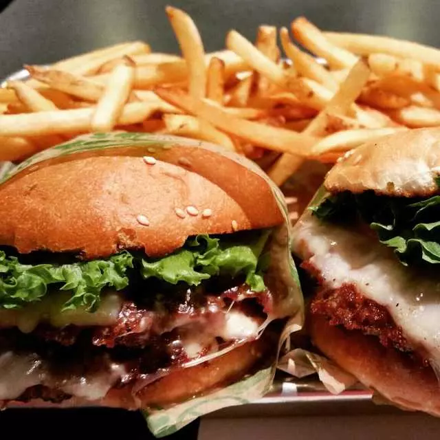 Super Duper Burgers
