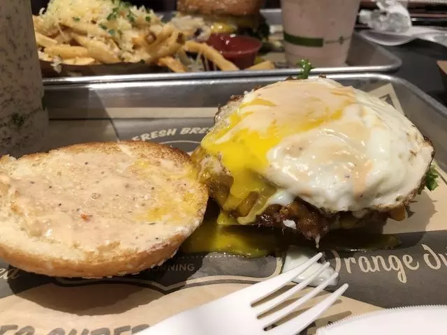 Super Duper Burgers