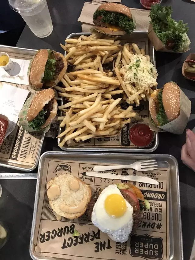 Super Duper Burgers