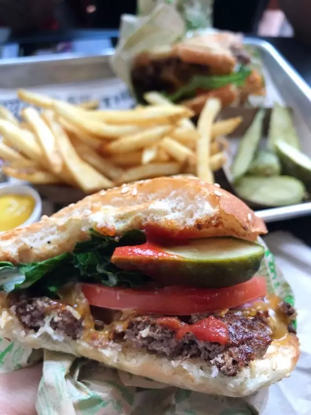 Super Duper Burgers