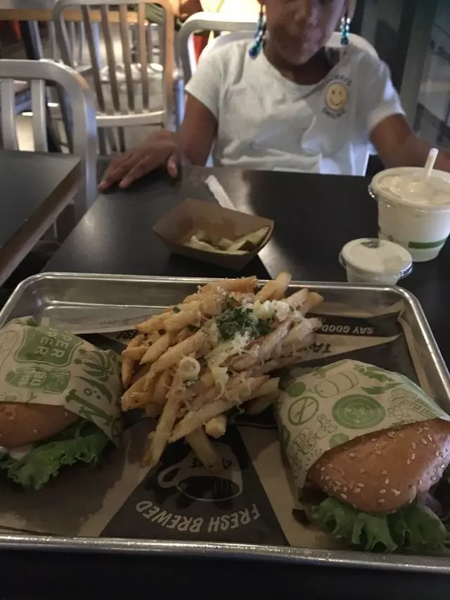 Super Duper Burgers