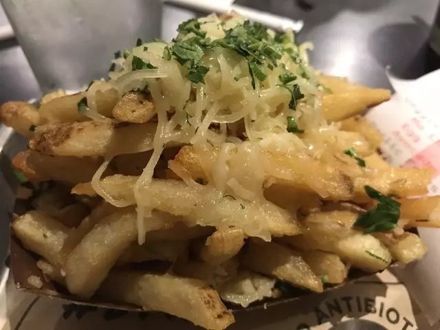 Super Duper Burgers