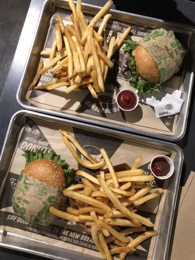 Super Duper Burgers