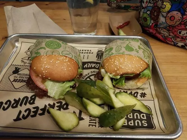Super Duper Burgers