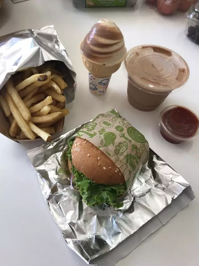 Super Duper Burgers
