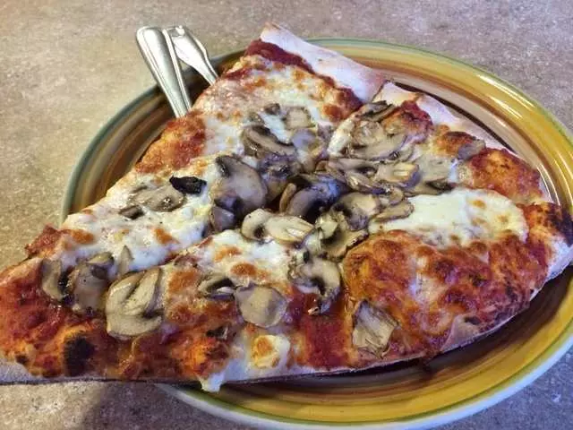 Serrano’s Pizza