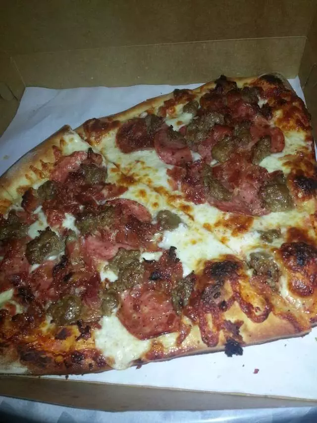 Serrano’s Pizza