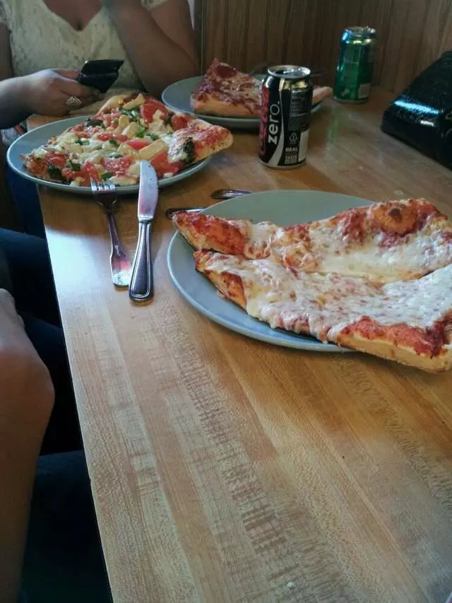 Serrano’s Pizza